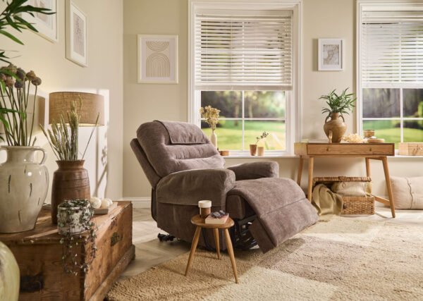 Lawson Stills (11)_result