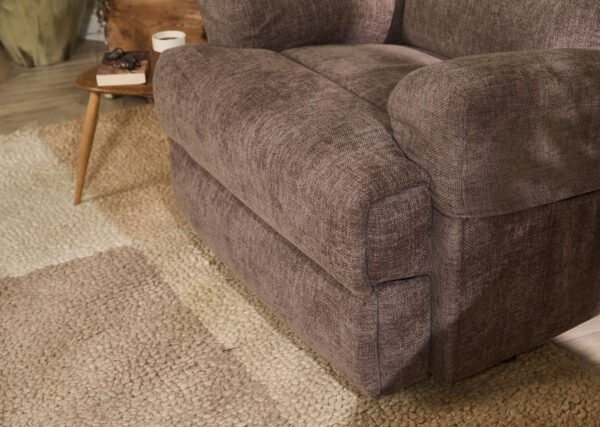 Lawson Stills (25)_result