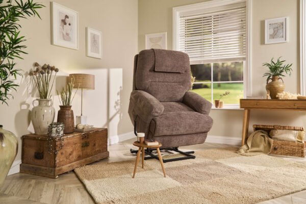 Lawson Stills (2)_result