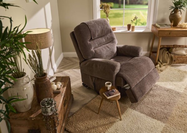 Lawson Stills (34)_result