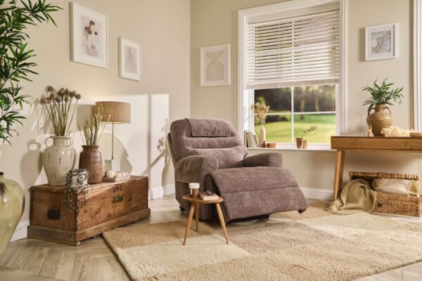 Lawson Stills (5)_result