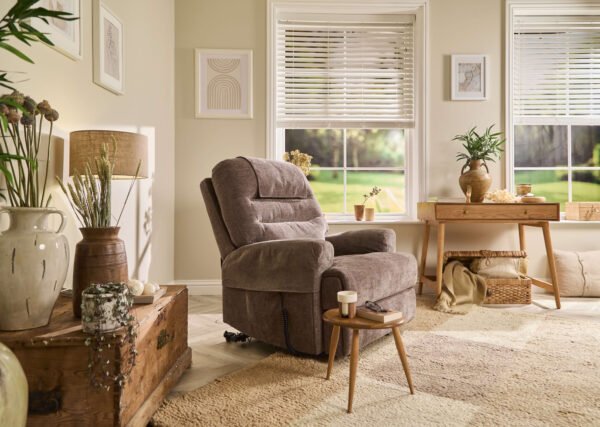 Lawson Stills (7)_result